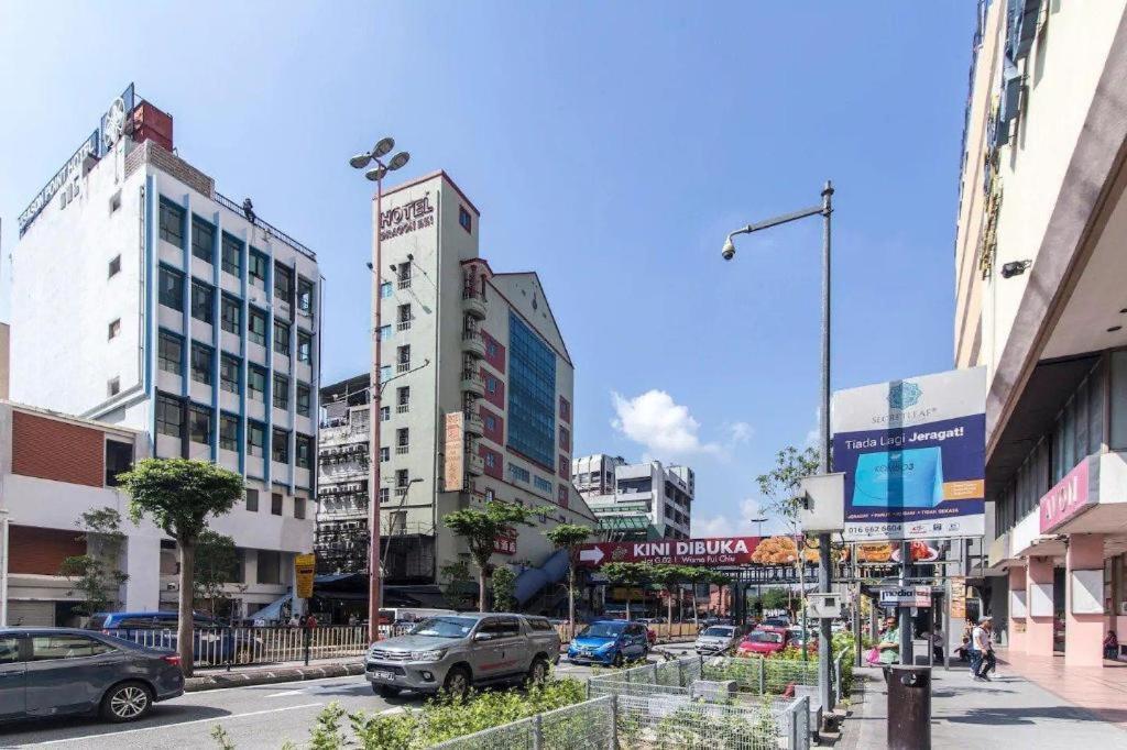 Dragon Inn Premium Hotel — Photos 1